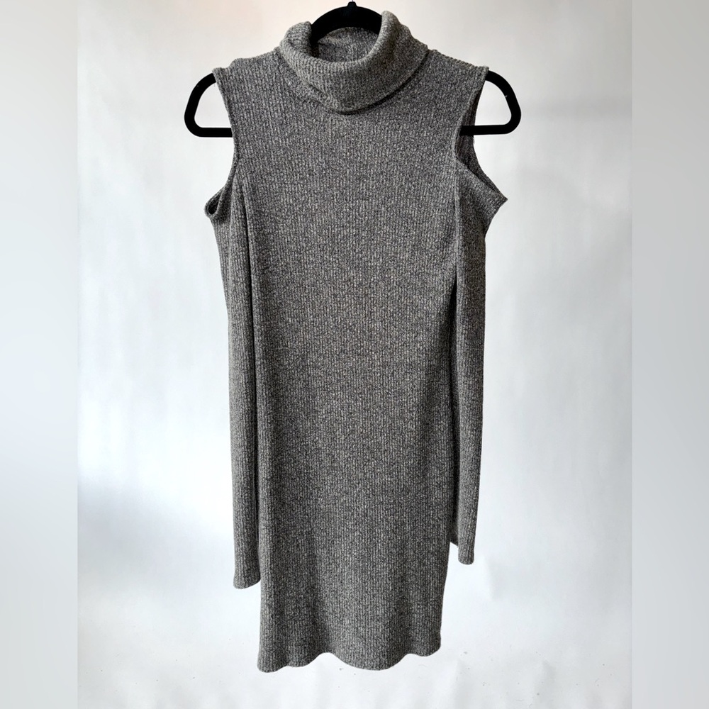 Silence+Noise • Grey Knit Cold Shoulder Long Sleeve Bodycon Midi Dress 🩶